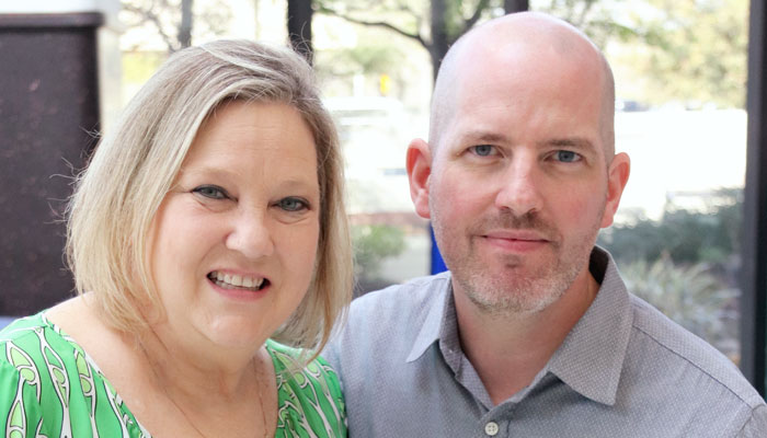 Jill, living kidney transplant recipient, with Jon Lee, kidney donor and recipient of the 2021 National Donor Memorial Award for Excellence