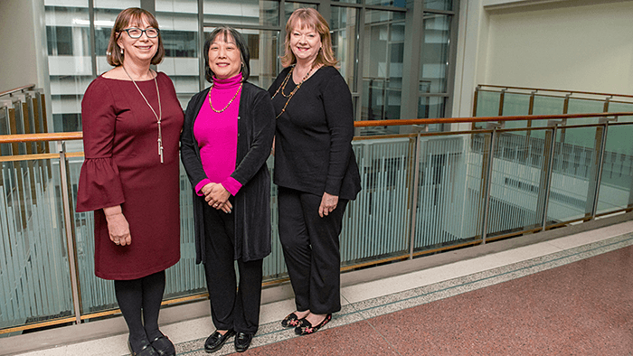 Nephrologist Dr. Michelle A. Josephson, MD, transplant surgeon Dr. Yolanda T. Becker, MD, and transplant coordinator Lisa Sandoval